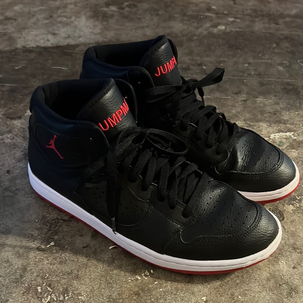 Jordan AIR NIKE shoes men’s size 10